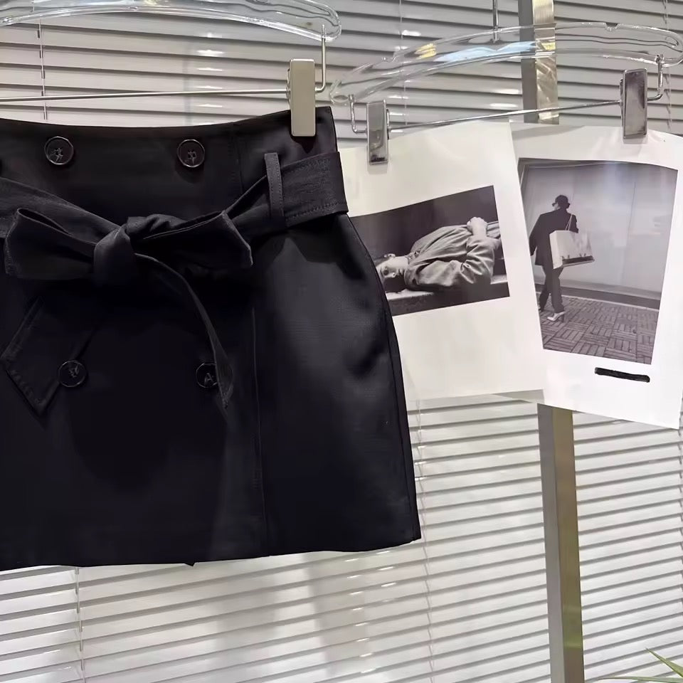 Пола Trench