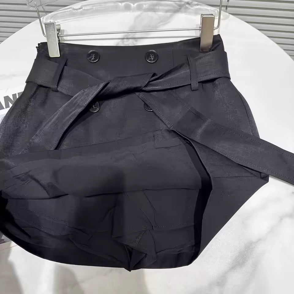 Пола Trench