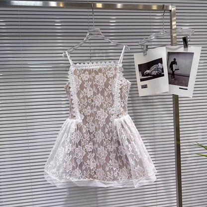 Рокля Lacy White