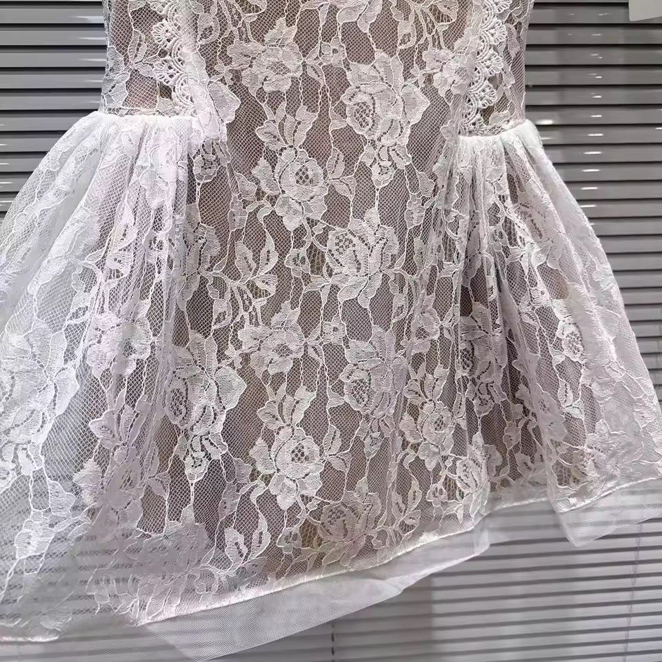 Рокля Lacy White